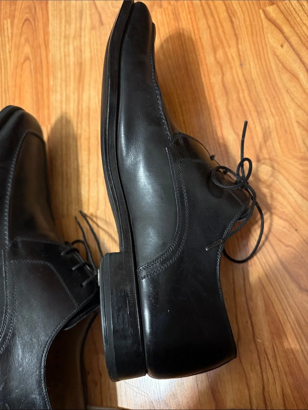 Magnanni sleek black